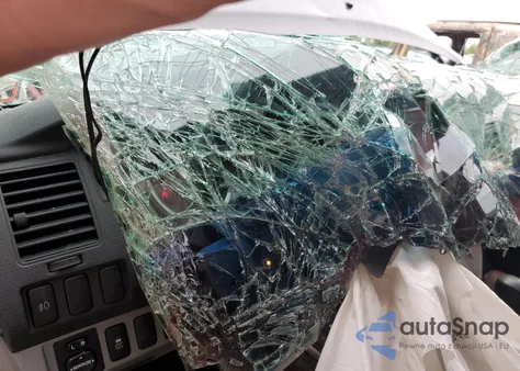 2015 Toyota Tacoma Double Cab Long Bed z USA, uszkodzony, nr VIN 3TMMU4FN7FM080631